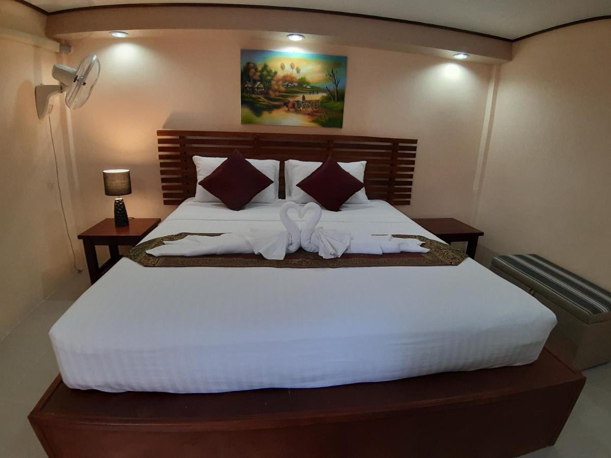 The Windsor Boutique Resort Чумфон Екстериор снимка