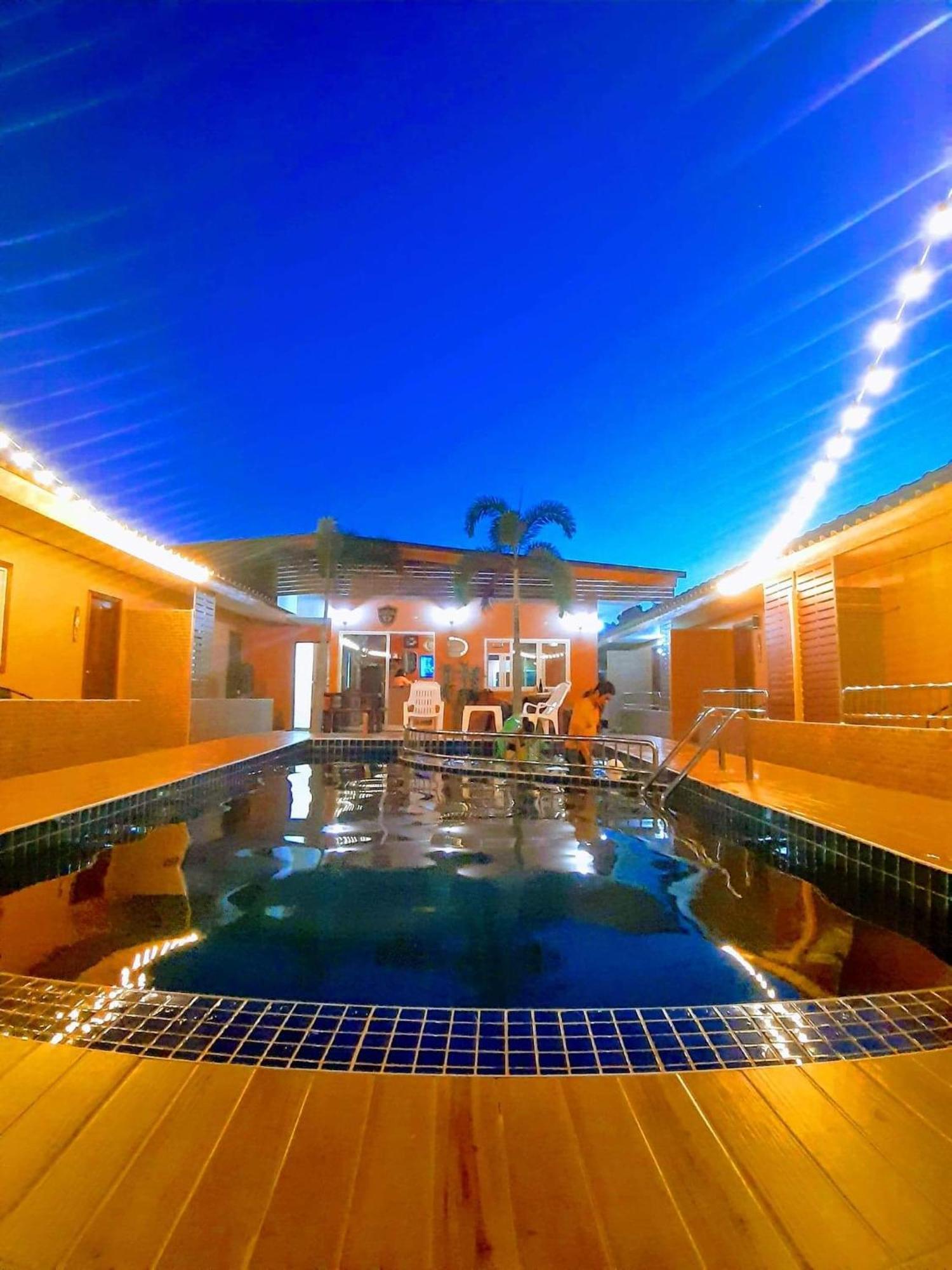 The Windsor Boutique Resort Чумфон Екстериор снимка